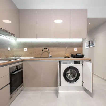 Malena House By Luxlikehome